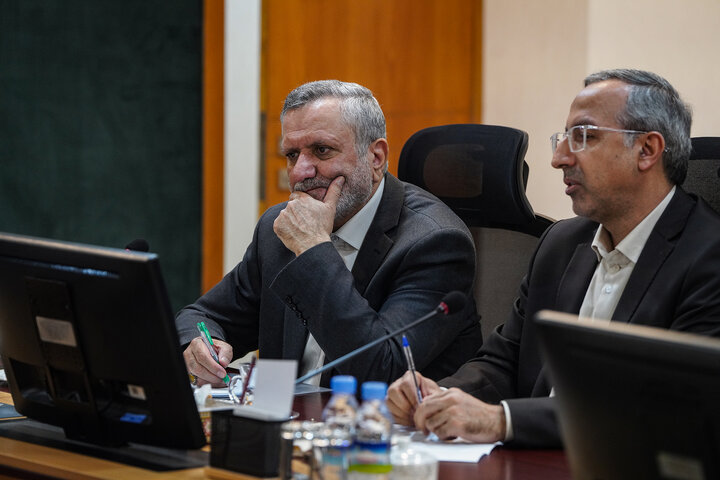 بررسی عملکرد موسسه دانش بنیان برکت با حضور رئیس ستاد اجرایی فرمان امام