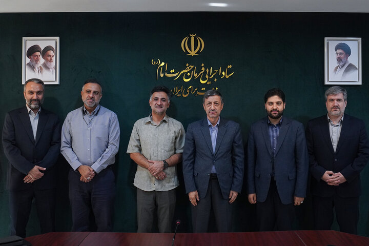 بررسی عملکرد موسسه دانش بنیان برکت با حضور رئیس ستاد اجرایی فرمان امام