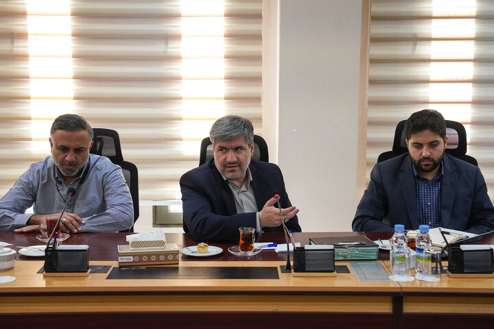 بررسی عملکرد موسسه دانش بنیان برکت با حضور رئیس ستاد اجرایی فرمان امام