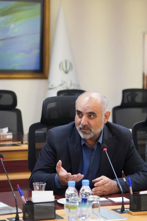 بررسی عملکرد معاونت برنامه‌ریزی و توسعه اقتصادی ستاد با حضور رئیس ستاد اجرایی فرمان امام