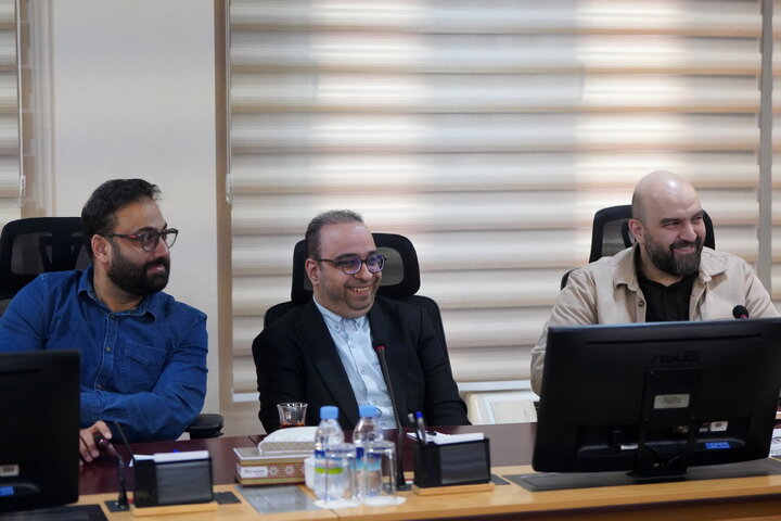 بررسی عملکرد مرکز ارتباطات و اطلاع‌رسانی ستاد اجرایی فرمان امام با حضور سید پرویز فتاح