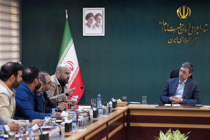 بررسی عملکرد مرکز ارتباطات و اطلاع‌رسانی ستاد اجرایی فرمان امام با حضور سید پرویز فتاح