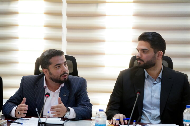 بررسی عملکرد معاونت مالی و اداری ستاد با حضور سید پرویز فتاح