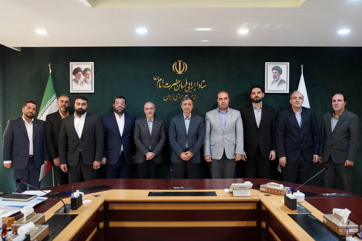بررسی عملکرد معاونت مالی و اداری ستاد با حضور سید پرویز فتاح