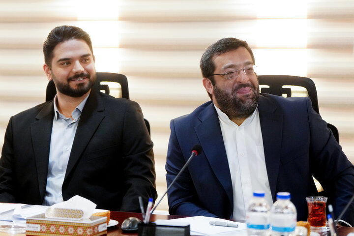 بررسی عملکرد معاونت مالی و اداری ستاد با حضور سید پرویز فتاح