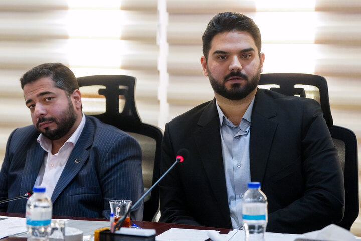 بررسی عملکرد معاونت مالی و اداری ستاد با حضور سید پرویز فتاح