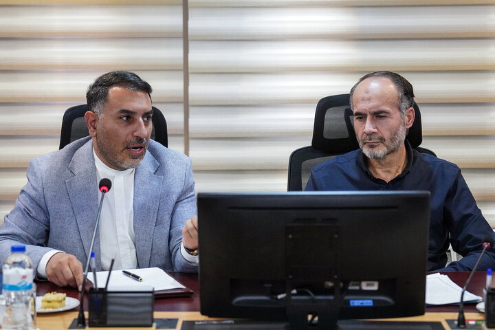 بررسی عملکرد حوزه ریاست ستاد اجرایی فرمان امام با حضور فتاح