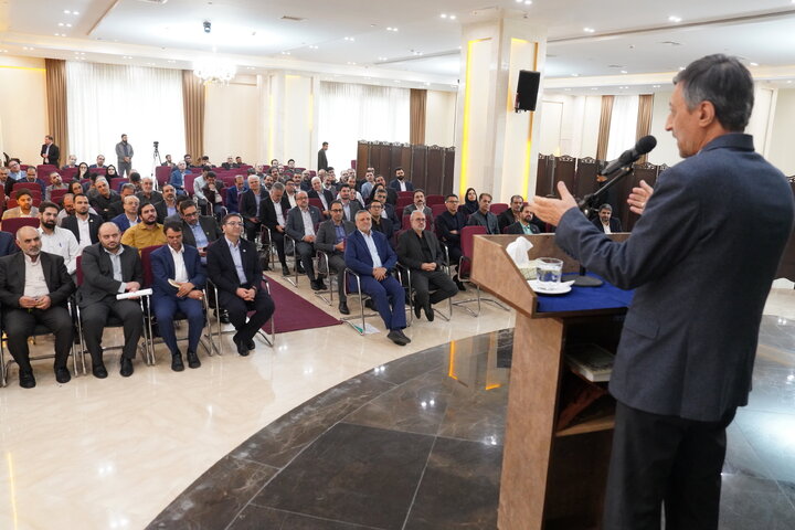 تقدیر از شرکت‌های برتر ستاد اجرایی فرمان امام در هشتمین دوره جایزه تعالی
