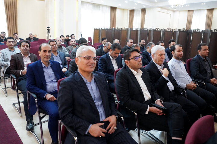 تقدیر از شرکت‌های برتر ستاد اجرایی فرمان امام در هشتمین دوره جایزه تعالی