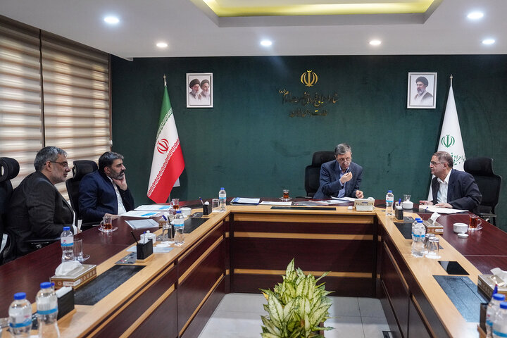 دیدار محمد مهدی مفتح نماینده مردم تویسرکان در مجلس شورای اسلامی با رئیس ستاد اجرایی فرمان امام