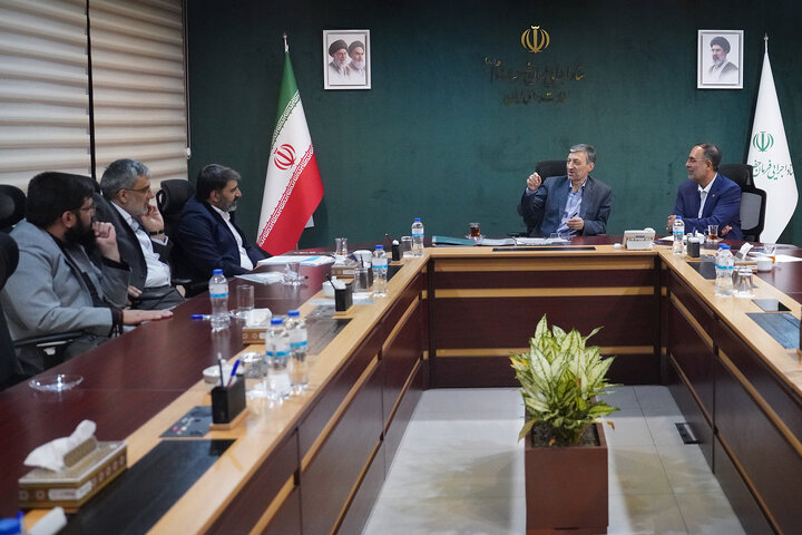 دیدار منصور شکرالهی نماینده مردم کهنوج در مجلس شورای اسلامی با رئیس ستاد اجرایی فرمان امام